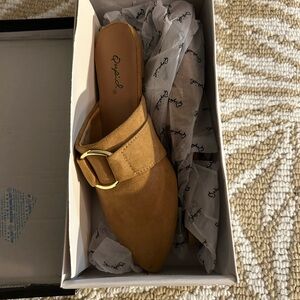 COPY - Qupid Tan Gold Mules with Elegant Buckle